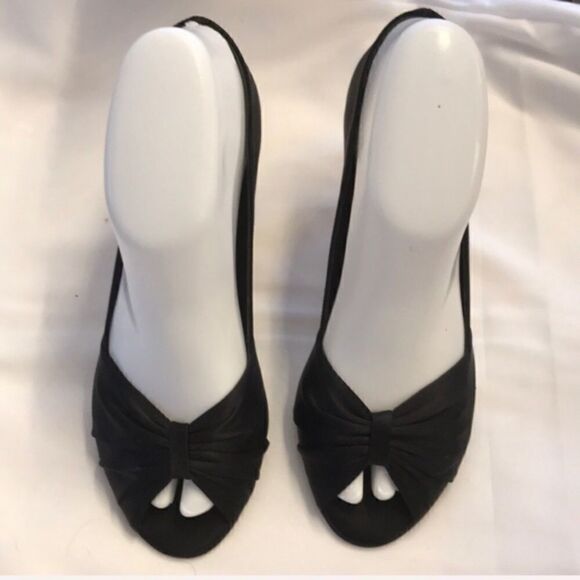 BUTTER FOR DIANE B SATIN SHOES.  NEW - Picture 3 of 7